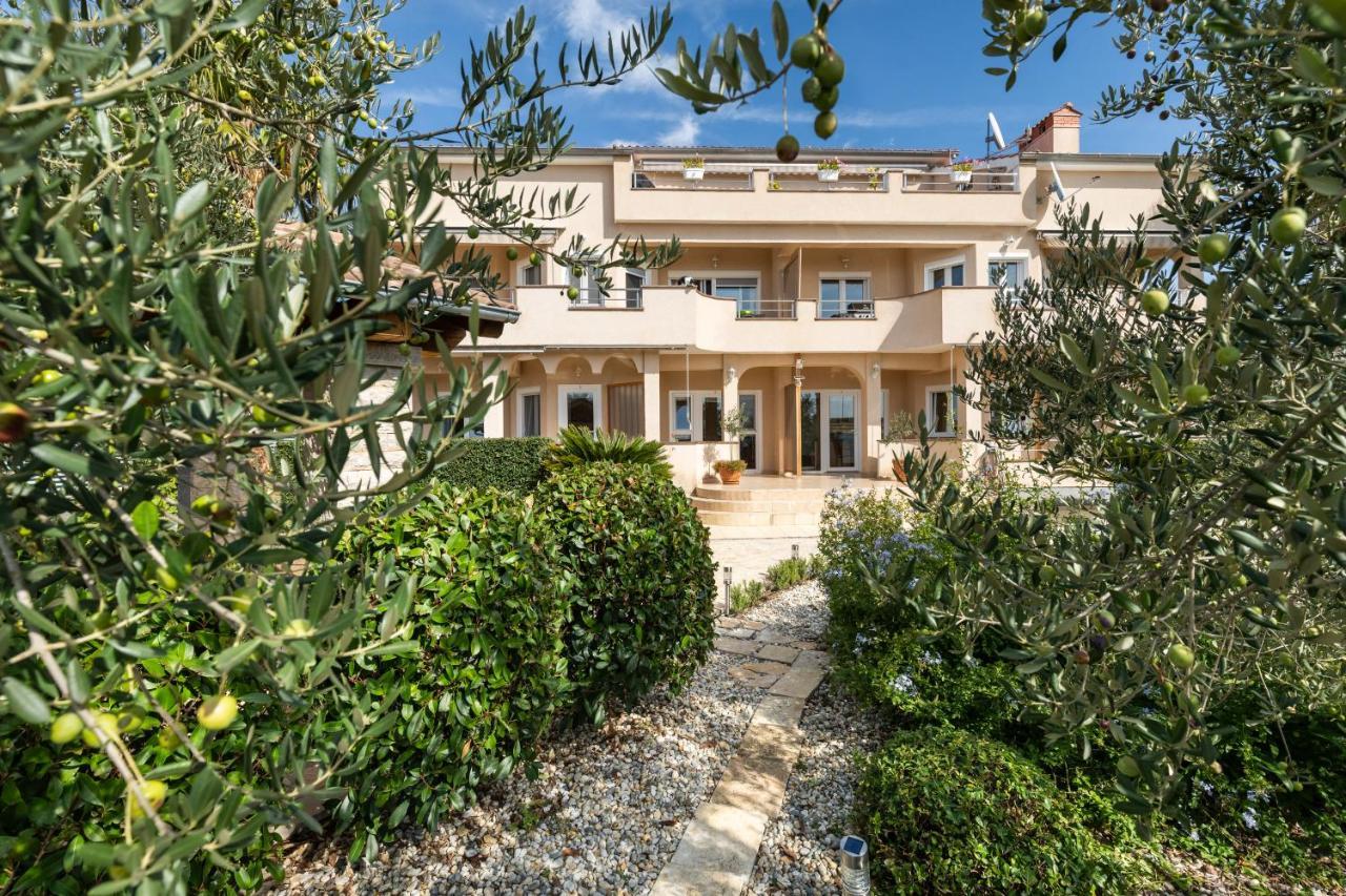 Apartmani Niko Kozino Exterior photo